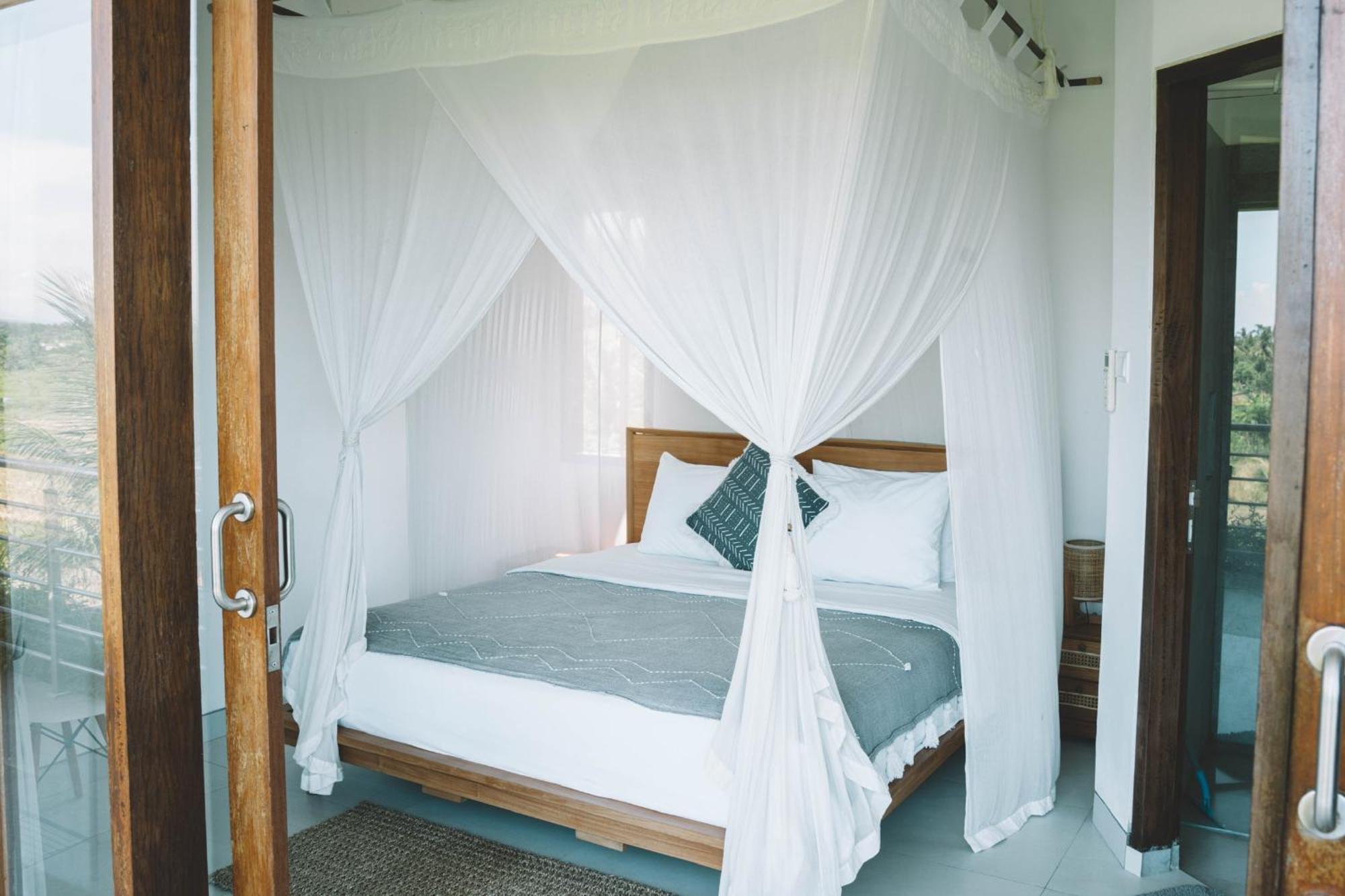 Three Palms Surf & Stay Medewi Airsatang Zewnętrze zdjęcie